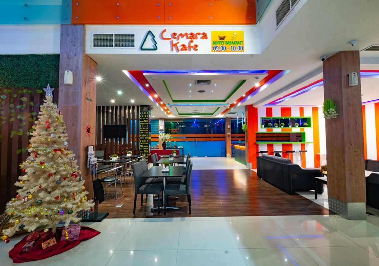Miyanna Hotel Medan Extérieur photo