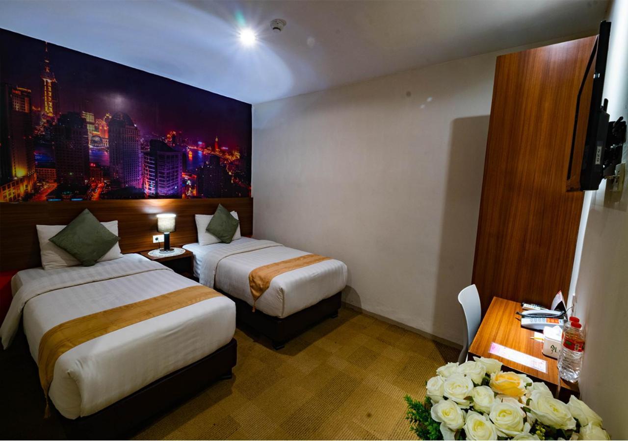Miyanna Hotel Medan Extérieur photo