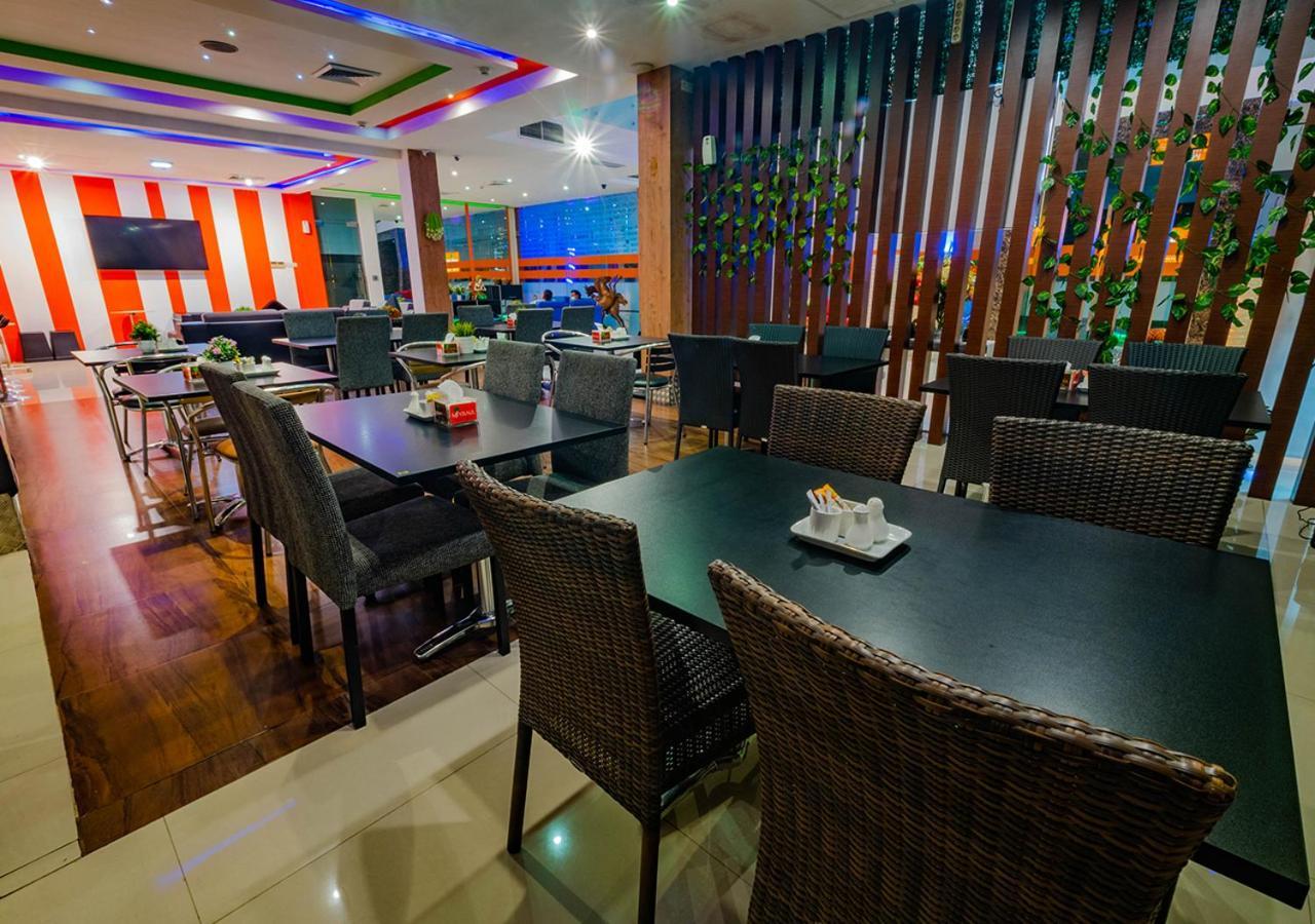 Miyanna Hotel Medan Extérieur photo